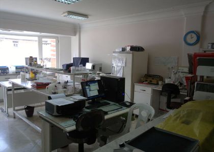 لابراتوار دکتر حیدری در خیابان نواب رشت